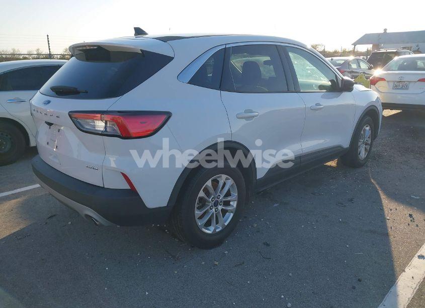 Photo 4 of 2022 Ford Escape SE (VIN 1FMCU9G62NUB11192)