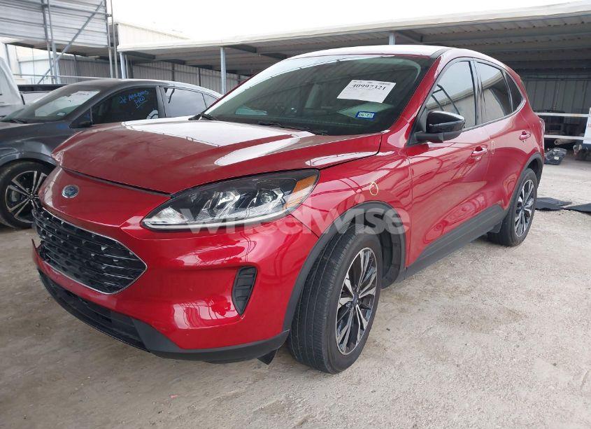 Photo 2 of 2022 Ford Escape SE (VIN 1FMCU9G62NUB50719)