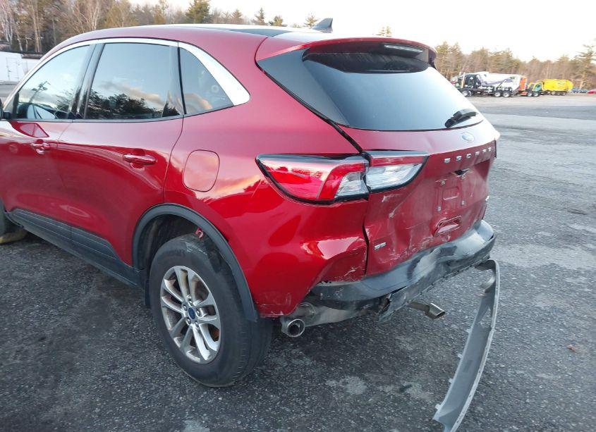 Photo 19 of 2022 Ford Escape SE (VIN 1FMCU9G62NUB61428)