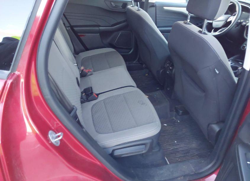 Photo 8 of 2022 Ford Escape SE (VIN 1FMCU9G62NUB61428)