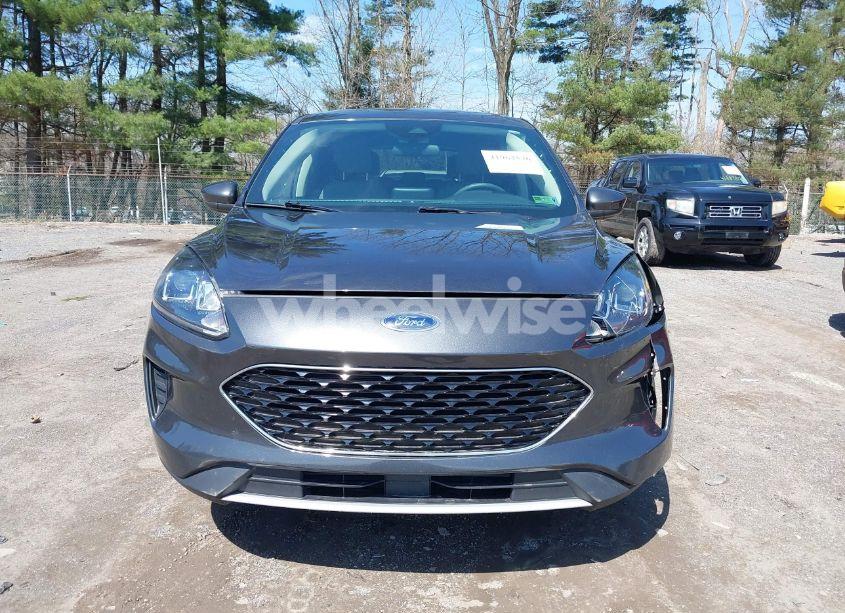 Photo 12 of 2020 Ford Escape SE (VIN 1FMCU9G63LUA27153)