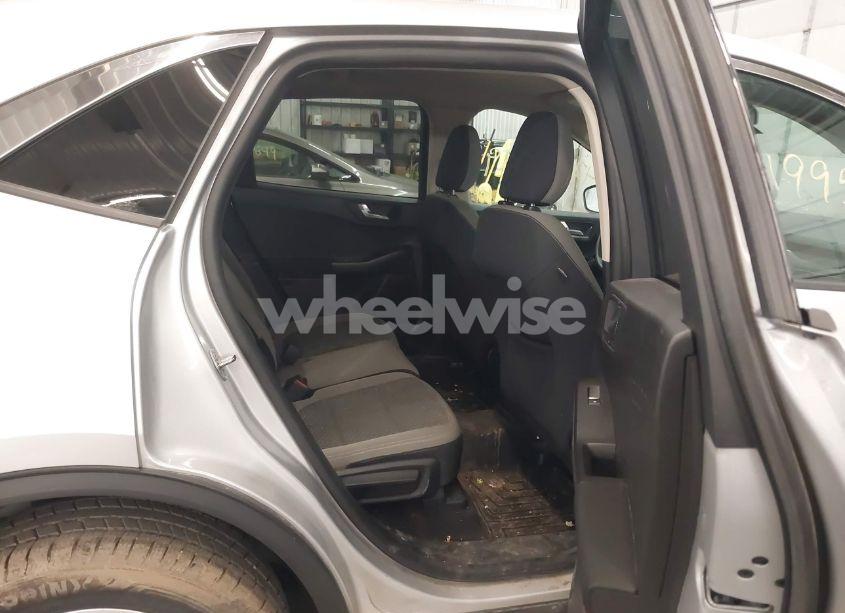 Photo 8 of 2020 Ford Escape SE (VIN 1FMCU9G63LUA56720)