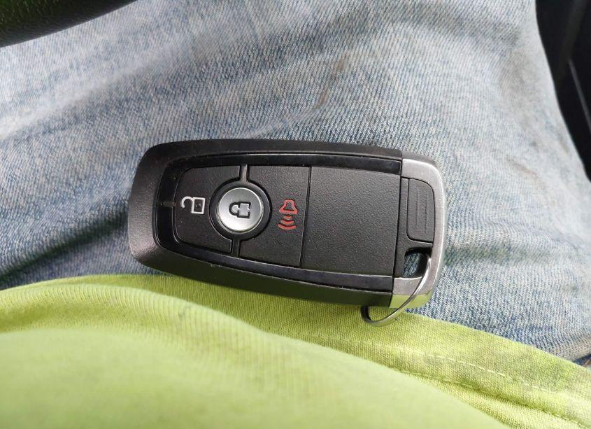 Photo 11 of 2020 Ford Escape SE (VIN 1FMCU9G63LUA66275)