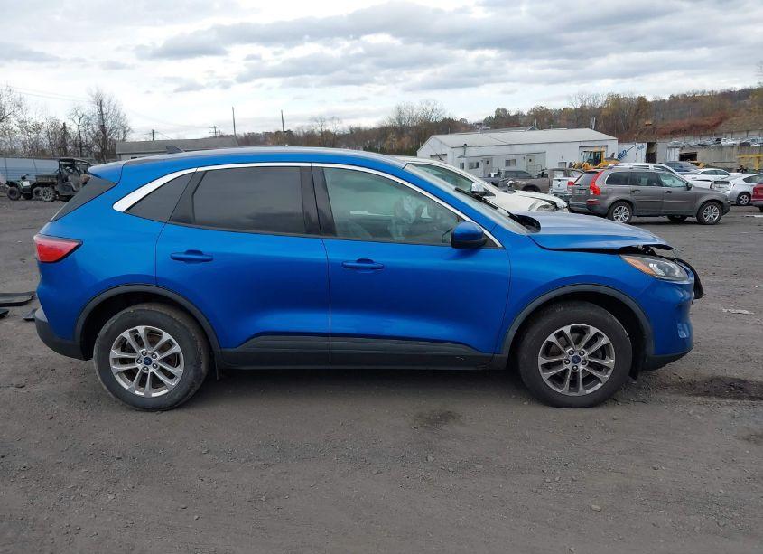 Photo 14 of 2020 Ford Escape SE (VIN 1FMCU9G63LUA66275)