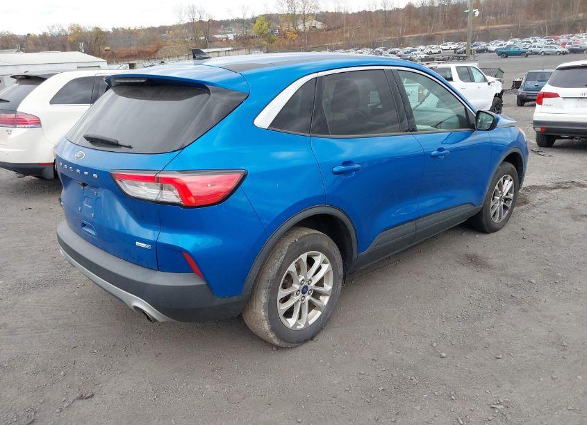 Photo 4 of 2020 Ford Escape SE (VIN 1FMCU9G63LUA66275)