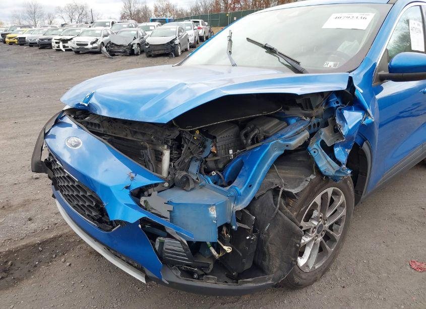 Photo 6 of 2020 Ford Escape SE (VIN 1FMCU9G63LUA66275)