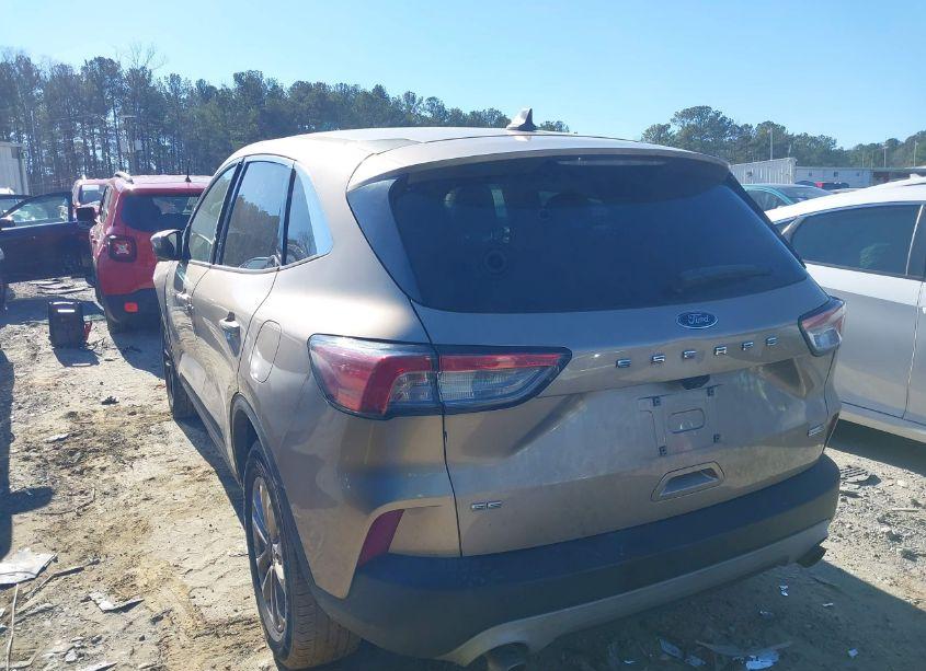 Photo 14 of 2020 Ford Escape SE (VIN 1FMCU9G63LUB61189)