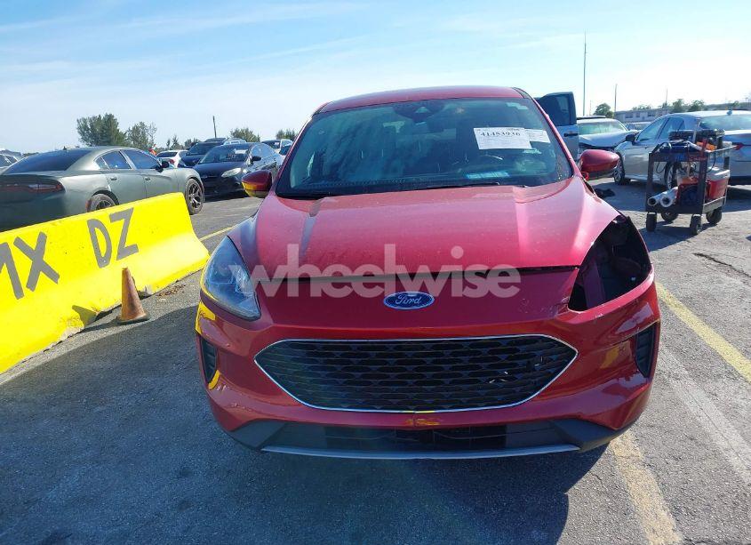 Photo 13 of 2020 Ford Escape SE (VIN 1FMCU9G63LUC12626)