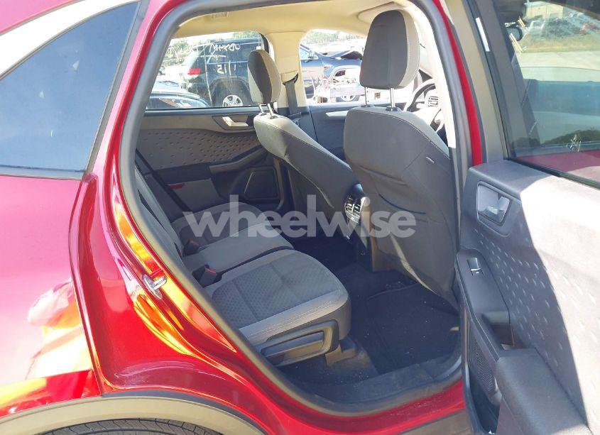 Photo 8 of 2020 Ford Escape SE (VIN 1FMCU9G63LUC12626)