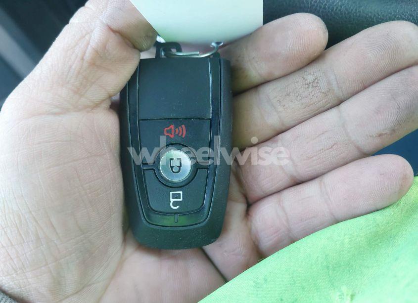 Photo 11 of 2020 Ford Escape SE (VIN 1FMCU9G63LUC70882)