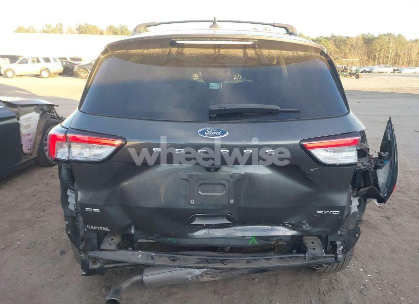 Photo 17 of 2020 Ford Escape SE (VIN 1FMCU9G63LUC70882)
