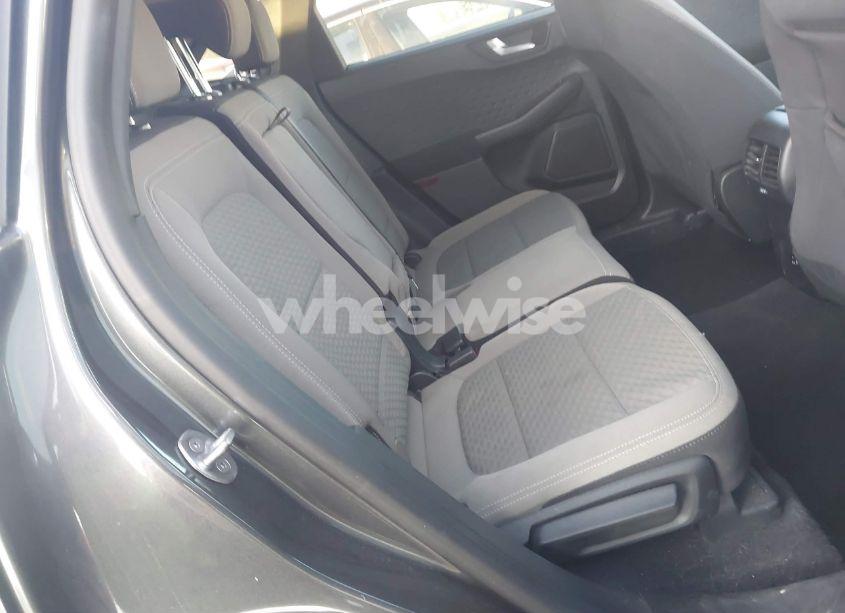 Photo 8 of 2020 Ford Escape SE (VIN 1FMCU9G63LUC70882)