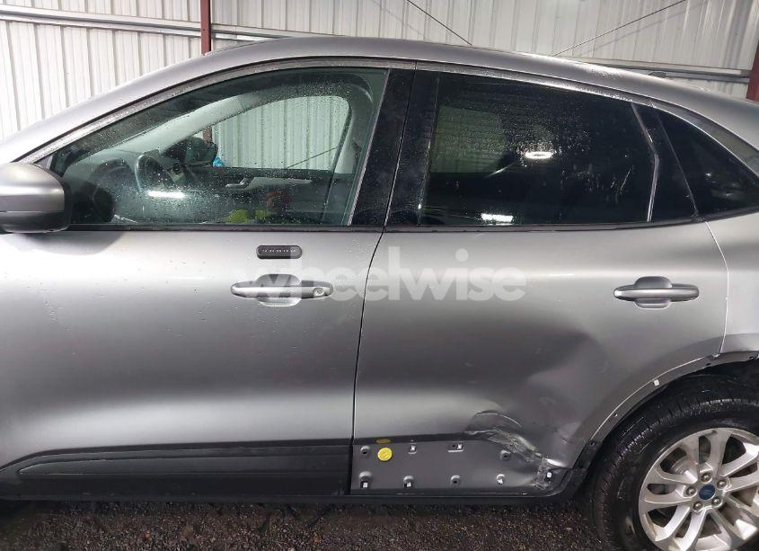 Photo 14 of 2021 Ford Escape SE (VIN 1FMCU9G63MUA28160)