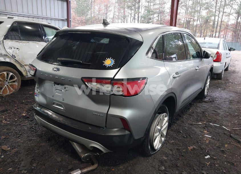 Photo 4 of 2021 Ford Escape SE (VIN 1FMCU9G63MUA28160)