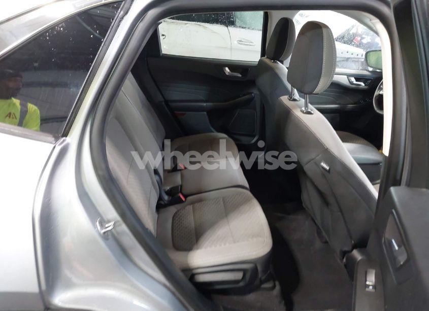 Photo 8 of 2021 Ford Escape SE (VIN 1FMCU9G63MUA28160)