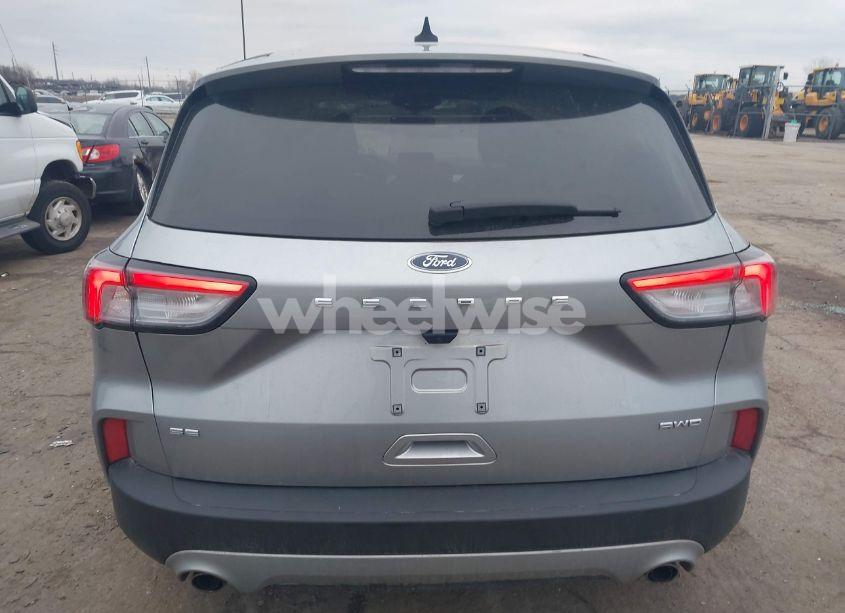 Photo 16 of 2022 Ford Escape SE (VIN 1FMCU9G63NUA32663)