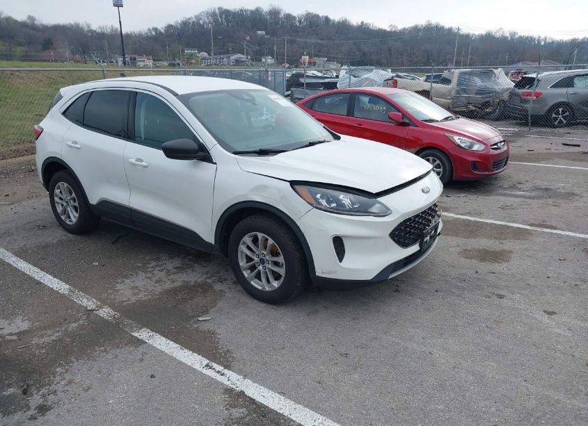 2022 Ford Escape SE (VIN 1FMCU9G63NUA60897) main photo