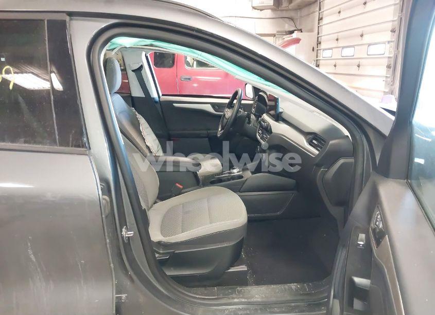 Photo 5 of 2022 Ford Escape SE (VIN 1FMCU9G63NUB20208)