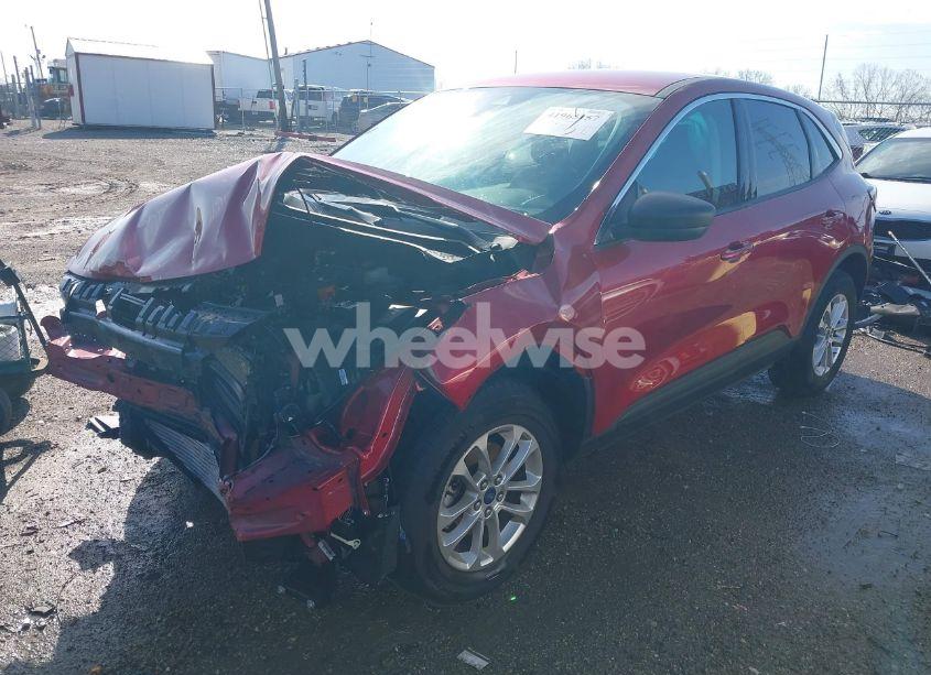 Photo 2 of 2022 Ford Escape SE (VIN 1FMCU9G63NUB59896)