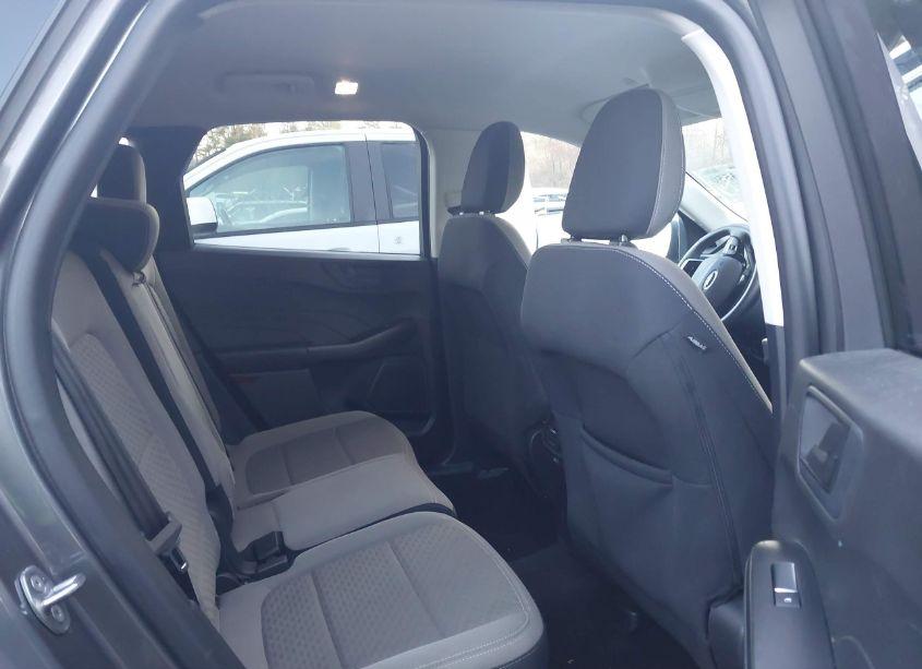 Photo 8 of 2022 Ford Escape SE (VIN 1FMCU9G63NUB81445)