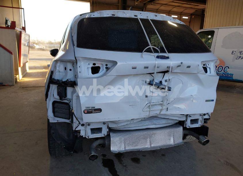 Photo 6 of 2020 Ford Escape SE (VIN 1FMCU9G64LUB80320)