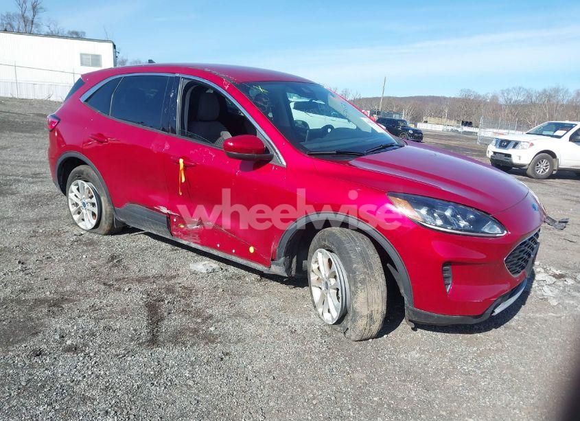 2020 Ford Escape SE (VIN 1FMCU9G64LUC63195) main photo
