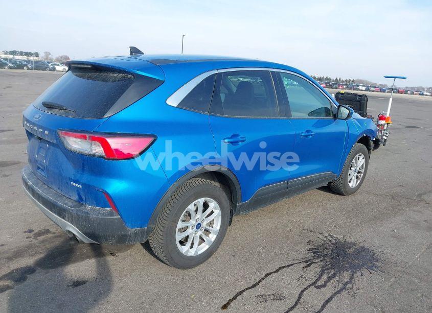 Photo 4 of 2021 Ford Escape SE (VIN 1FMCU9G64MUA48689)