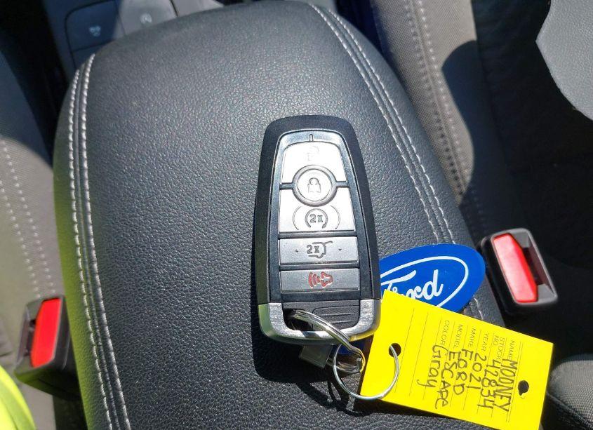 Photo 11 of 2021 Ford Escape SE (VIN 1FMCU9G64MUA50409)