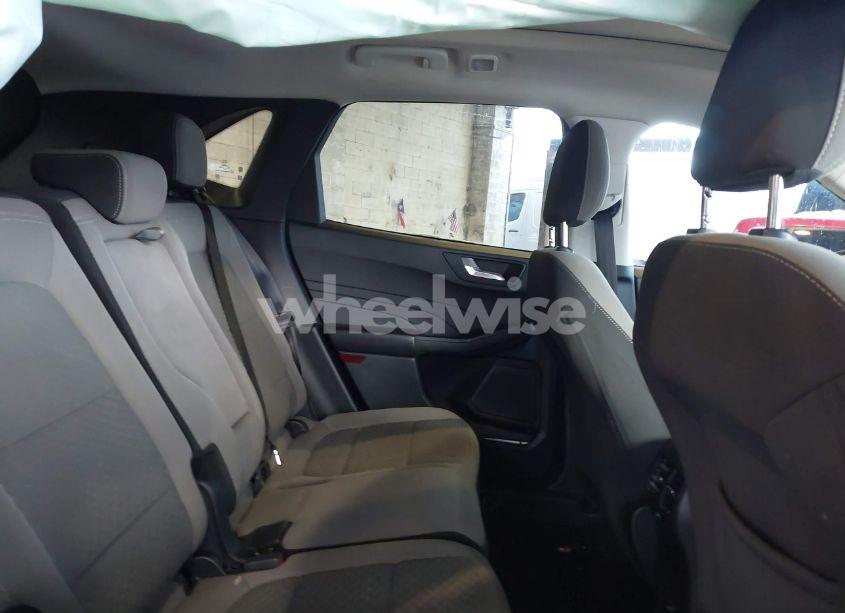 Photo 8 of 2021 Ford Escape SE (VIN 1FMCU9G64MUB16053)