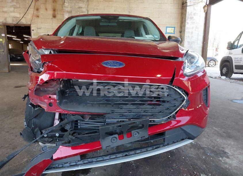 Photo 6 of 2022 Ford Escape SE (VIN 1FMCU9G64NUA01499)