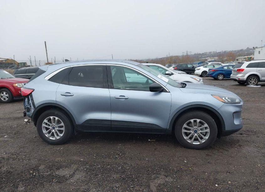 Photo 13 of 2022 Ford Escape SE (VIN 1FMCU9G64NUA77630)