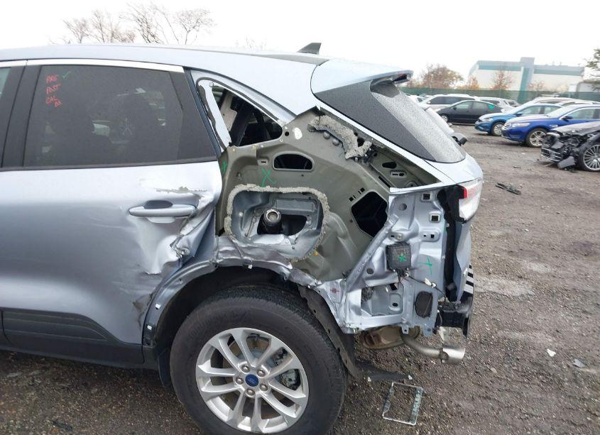 Photo 6 of 2022 Ford Escape SE (VIN 1FMCU9G64NUA77630)