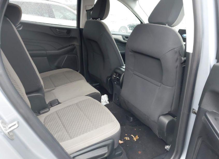 Photo 8 of 2022 Ford Escape SE (VIN 1FMCU9G64NUA77630)