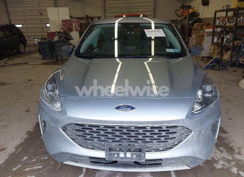 Photo 13 of 2022 Ford Escape SE (VIN 1FMCU9G64NUB10223)