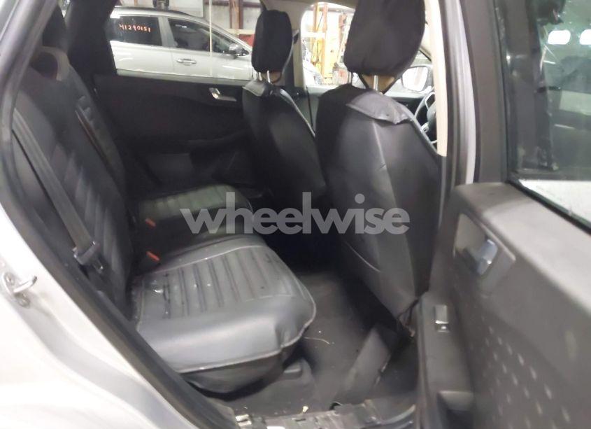 Photo 8 of 2020 Ford Escape SE (VIN 1FMCU9G65LUA26487)