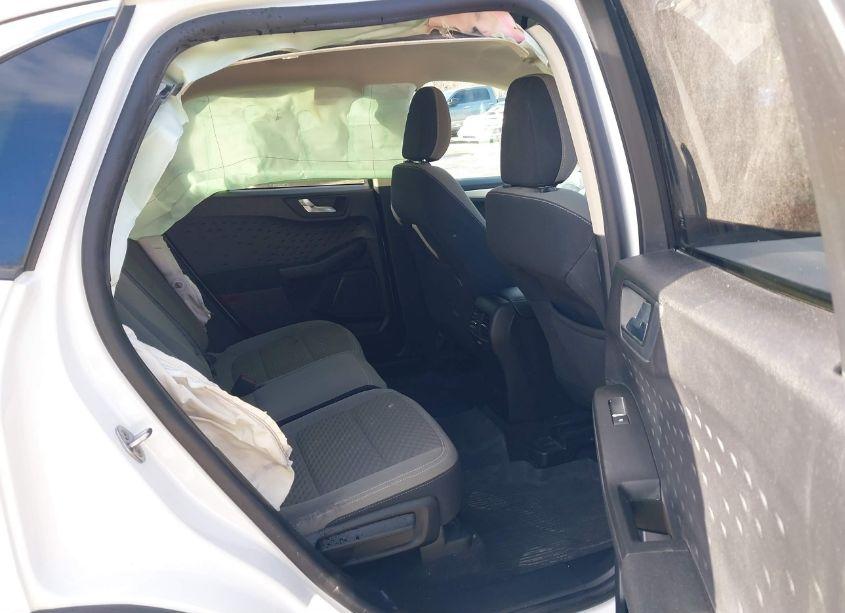 Photo 8 of 2020 Ford Escape SE (VIN 1FMCU9G65LUA33388)