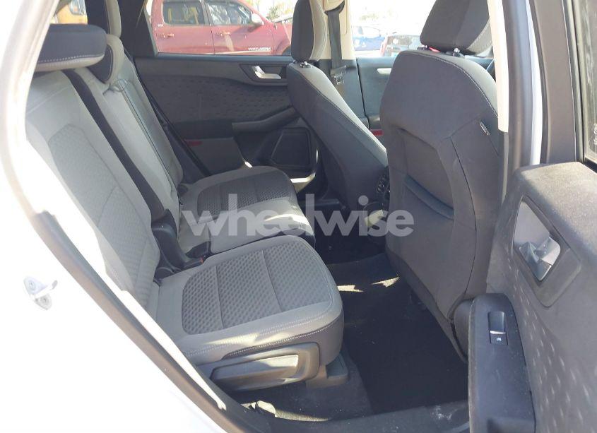 Photo 8 of 2020 Ford Escape SE (VIN 1FMCU9G65LUA37862)
