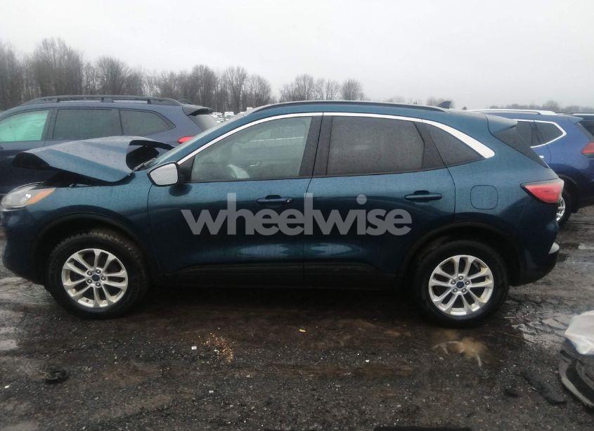 Photo 15 of 2020 Ford Escape SE (VIN 1FMCU9G65LUA65449)