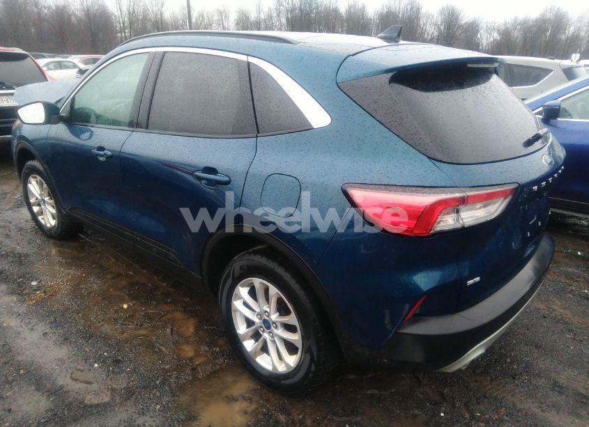 Photo 3 of 2020 Ford Escape SE (VIN 1FMCU9G65LUA65449)