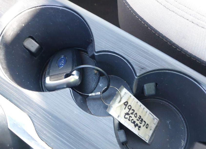 Photo 11 of 2020 Ford Escape SE (VIN 1FMCU9G65LUA82610)