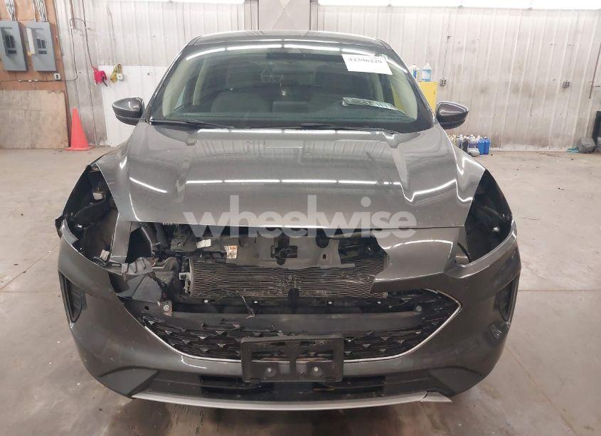 Photo 13 of 2020 Ford Escape SE (VIN 1FMCU9G65LUA99617)