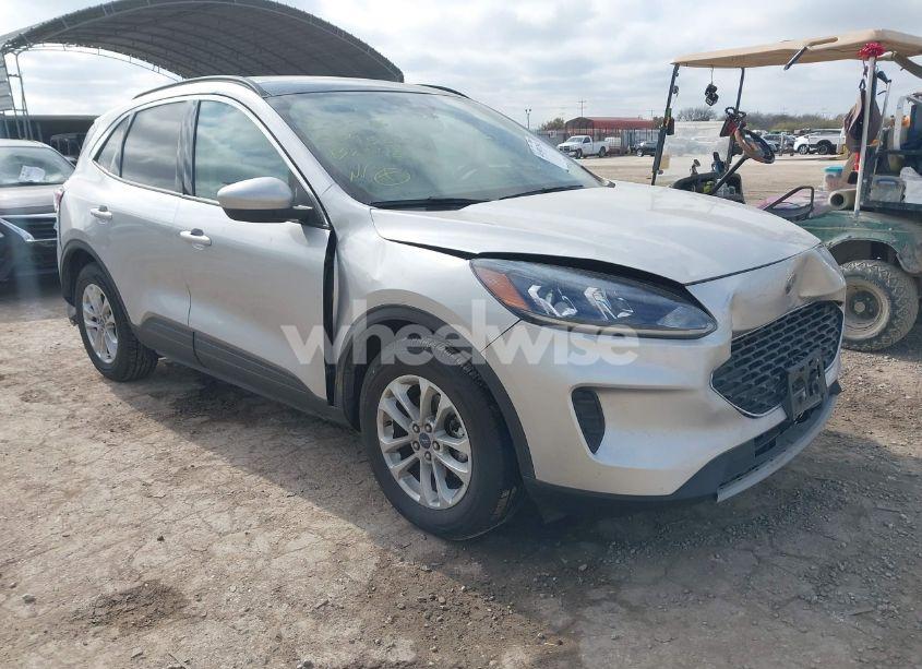 2020 Ford Escape SE (VIN 1FMCU9G65LUB23480) main photo