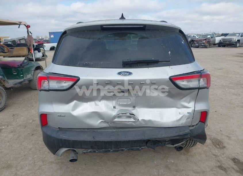 Photo 16 of 2020 Ford Escape SE (VIN 1FMCU9G65LUB23480)