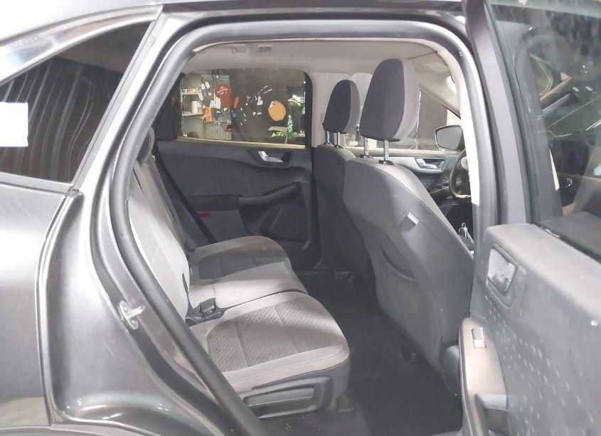 Photo 8 of 2020 Ford Escape SE (VIN 1FMCU9G65LUB37296)