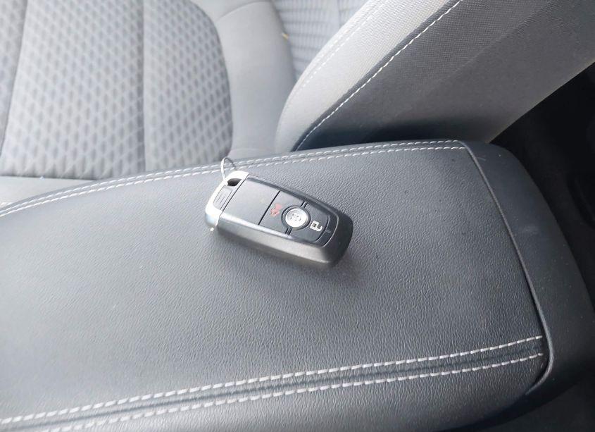 Photo 11 of 2020 Ford Escape SE (VIN 1FMCU9G65LUC32408)