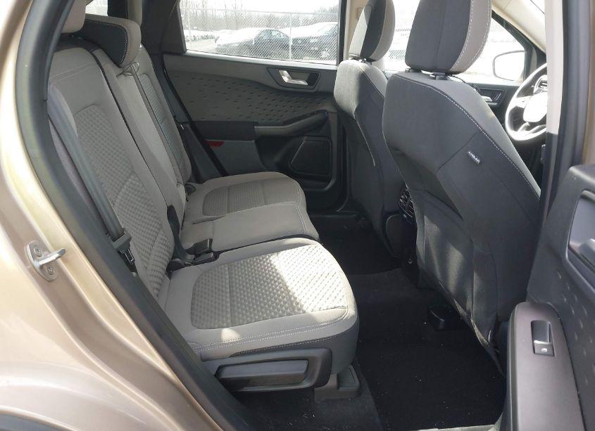 Photo 8 of 2020 Ford Escape SE (VIN 1FMCU9G65LUC32408)