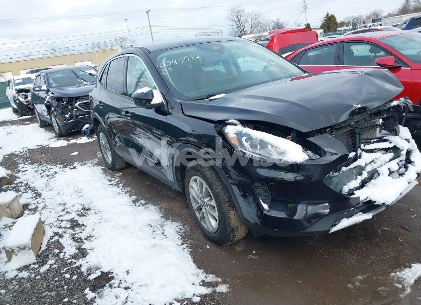 2020 Ford Escape SE (VIN 1FMCU9G65LUC41738) main photo