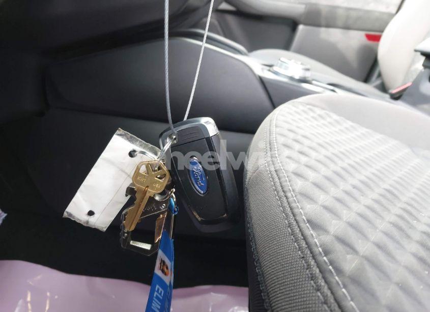 Photo 11 of 2020 Ford Escape SE (VIN 1FMCU9G65LUC41738)