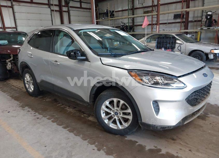2020 Ford Escape SE (VIN 1FMCU9G65LUC78353) main photo