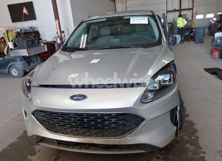 Photo 12 of 2020 Ford Escape SE (VIN 1FMCU9G65LUC78353)
